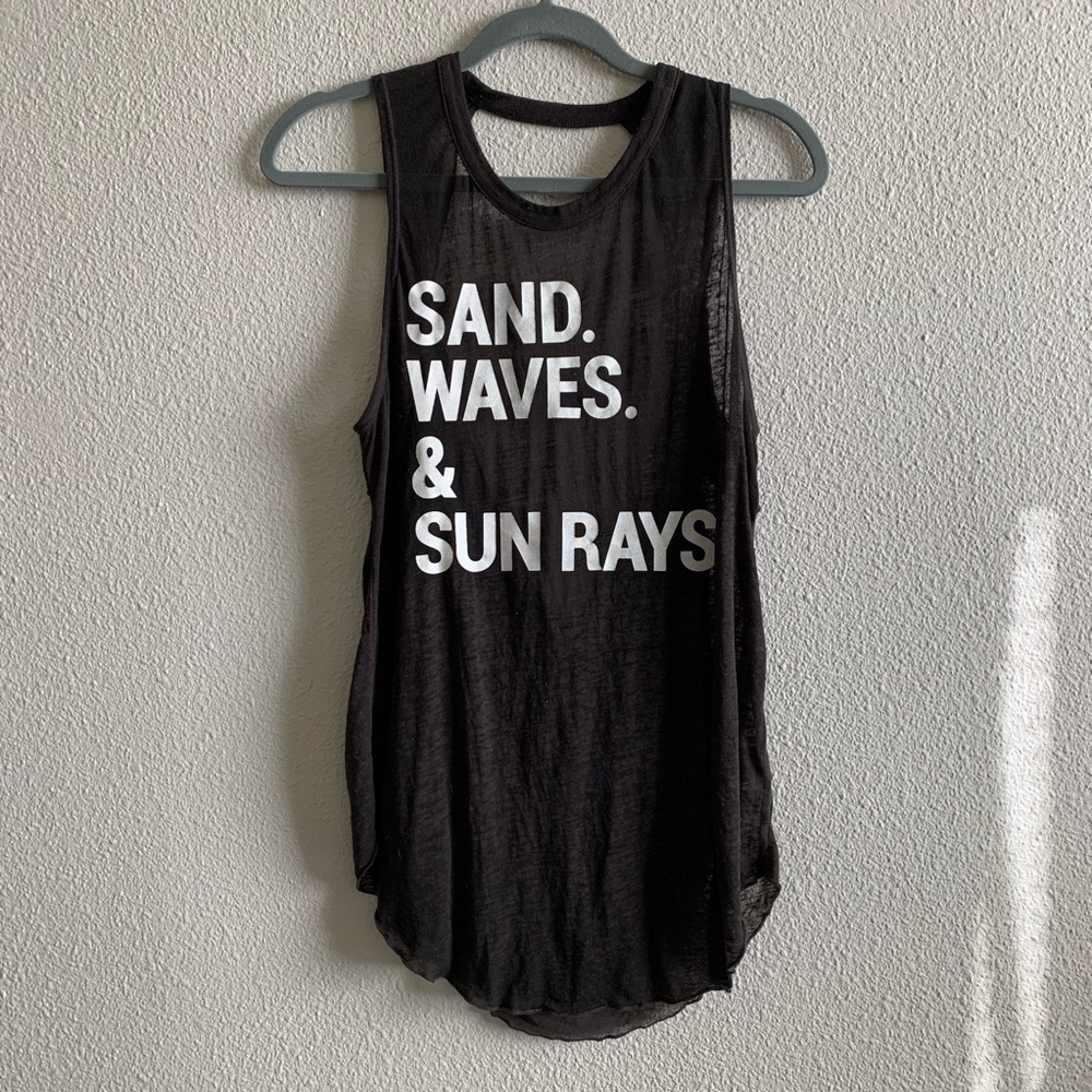 Lulu’s graphic tee